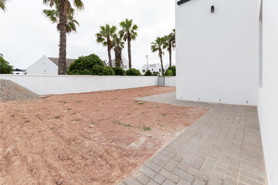3 Bedroom Property for Sale in Brittania Beach Estate Western Cape